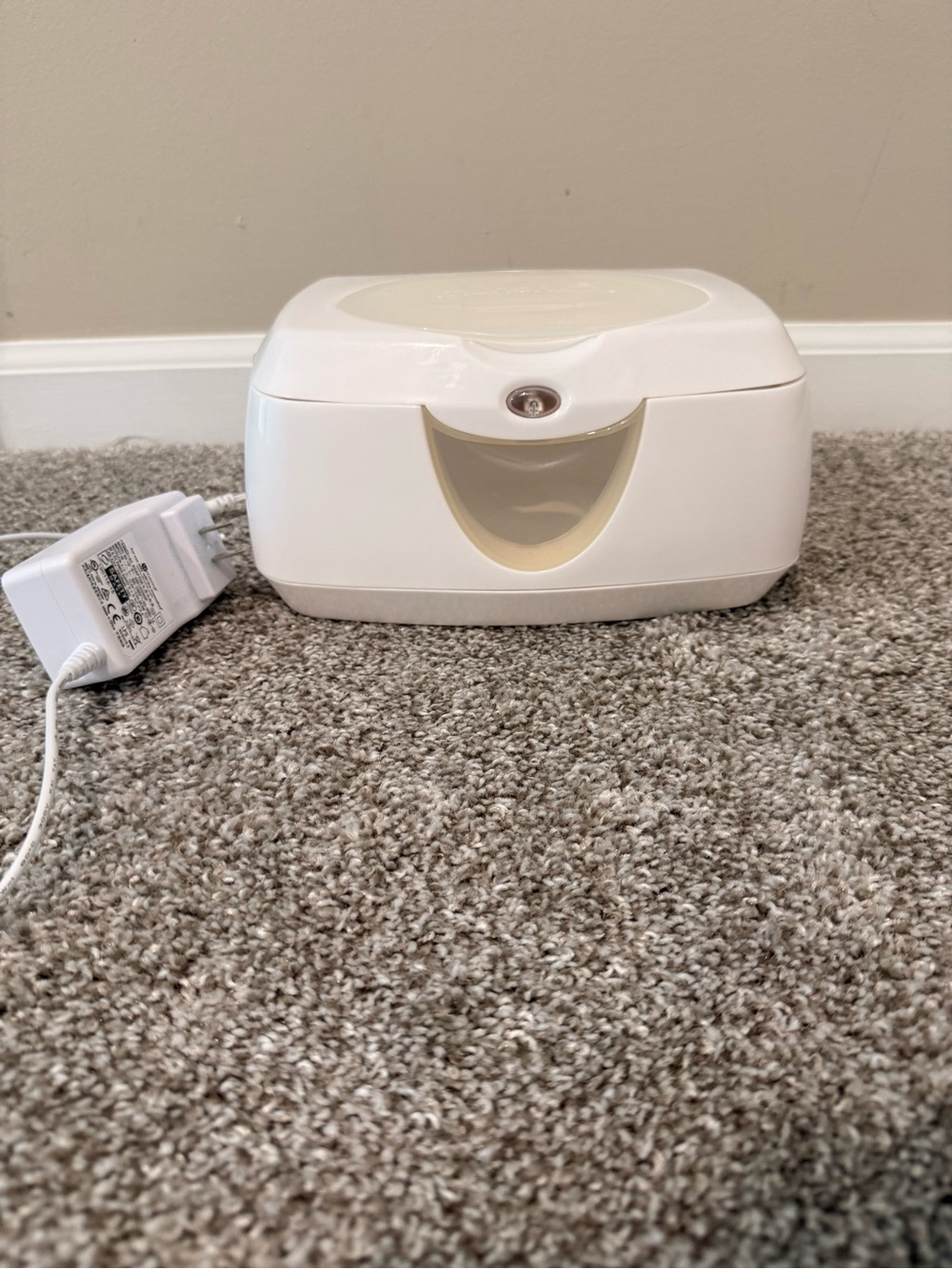 Munchkin White Baby Wipe Warmer - Picture 2 of 5